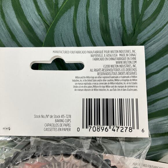 Wilton Black White Orange Emoji Ghost Pumpkin Halloween Baking Cupcake Cup Liner - Picture 4 of 4